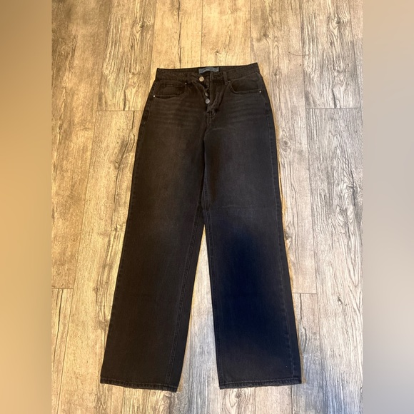 Strength Jeans - Picture 2 of 5